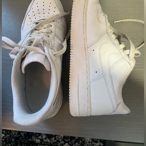 Airforce 1  Shoe.  Excellent Condition.  Size 8.5 Men’s